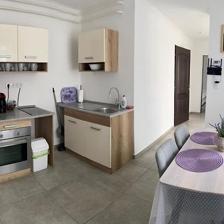 Lavender Garden Apartment Дебрецен Екстериор снимка